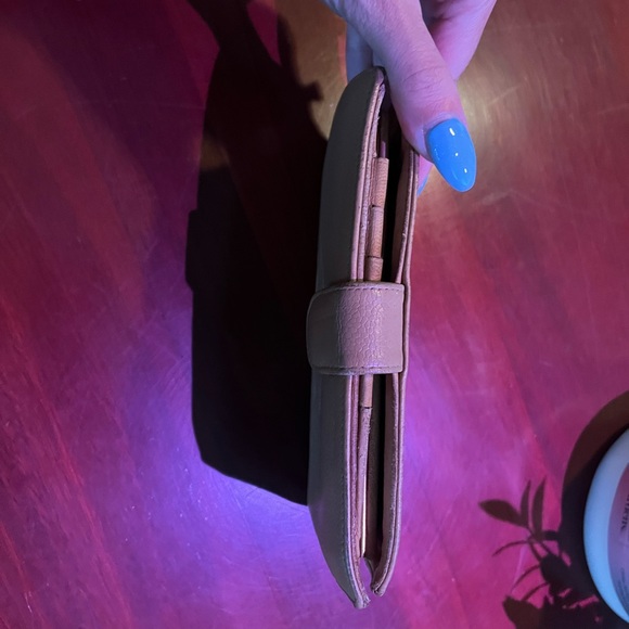 💛💛 SOLD 💛💛CHANEL AUTHENTIC BEIGE CAVIAR CC WALLET— fixer upper inside - Picture 8 of 16